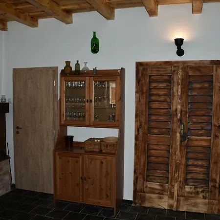 Holiday home Vinny Sklep U Sevciku *